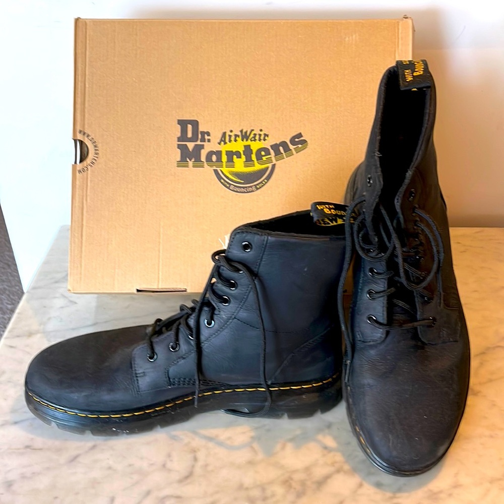 Dr.Martens AirWair Men’s Black Combs Leather Wyoming US13